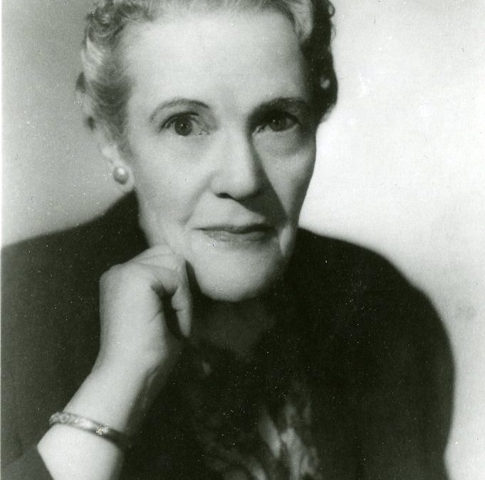 Calling women for Legendary People gallery